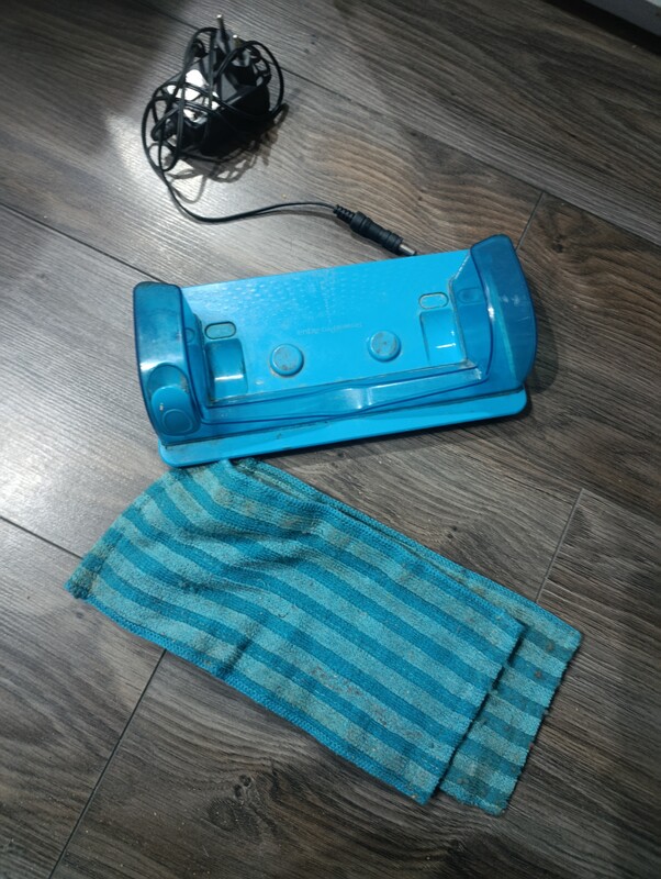 Elbląg Sprzedam odkurzacz pionowy marki Philips Powerpro Aqua z nakładka myjąca. Stan dobry, bateria na opcji Max