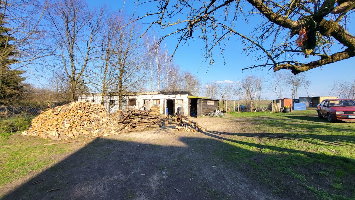 Elbląg AS NIERUCHOMOŚCI POLECANIERUCHOMOŚĆ W UROKLIWEJ MIEJSCOWOŚCI PINIEWOMOŻLIWA ZAMIANA NA MIESZKANIE* Dom o
