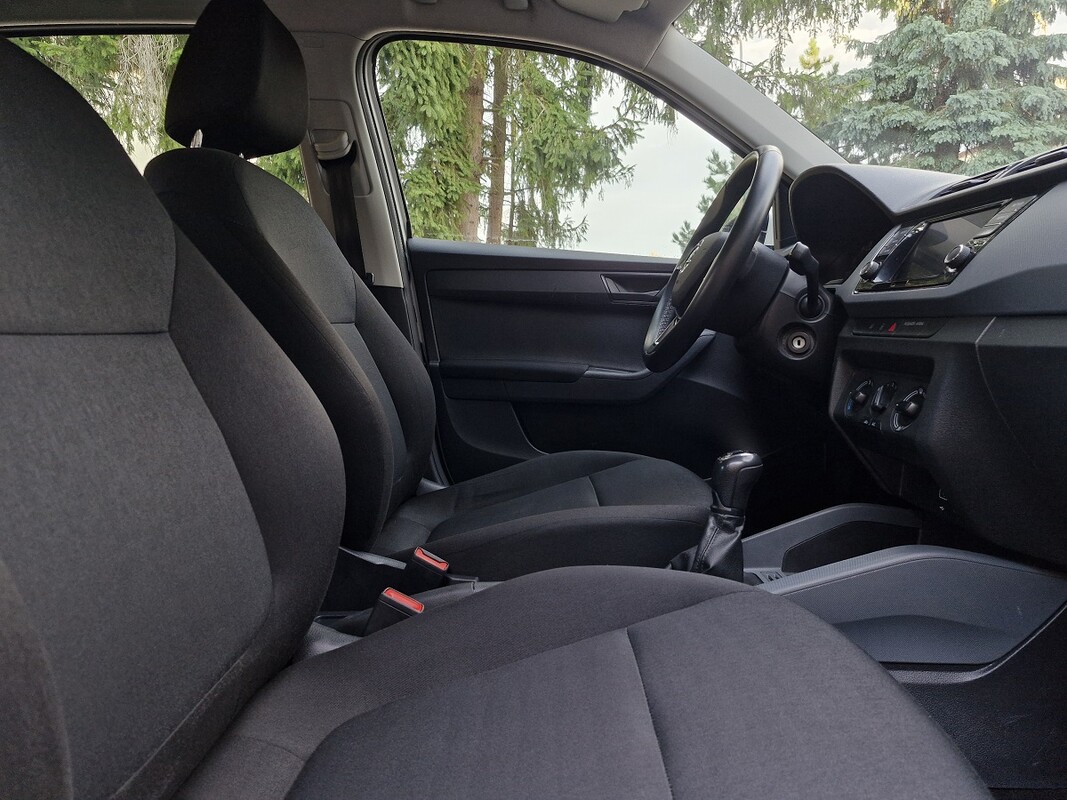 Elbląg Skoda Fabia1.0 BenzynaModel 2019Klimatyzacja162 tys kmKupiona w Polskim Salonie