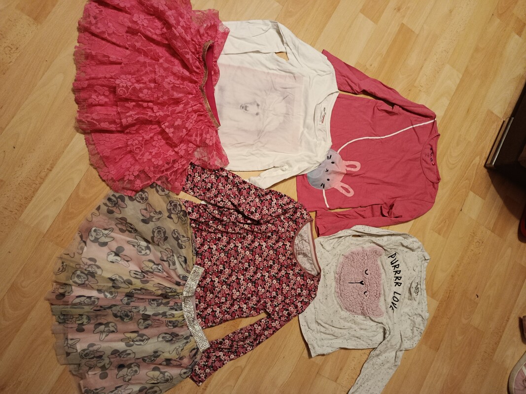 Elbląg Sprzedam ciuszki 116-122.Same firmowe, stan bdb. Ponad 30 sztuk.