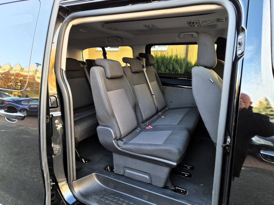 Elbląg Opel Vivaro Long 2.0Diesel 145KM 2021Rok 8-Mio Osobowy Świeżo Sprowadzony z Niemiec -Wspomaganie Kierownicy