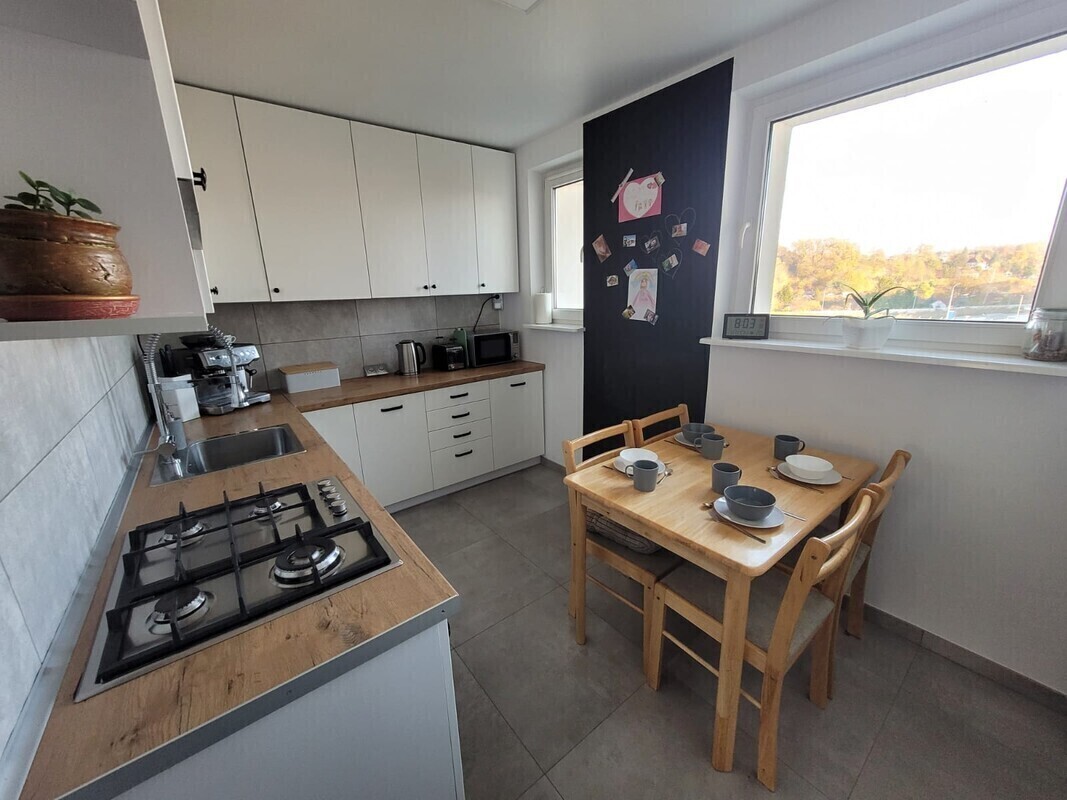 Elbląg Mieszkanie 3 pokoje 62,1 m² – po generalnym remoncie, wysoki standard, klimatyzacja, umeblowanie w