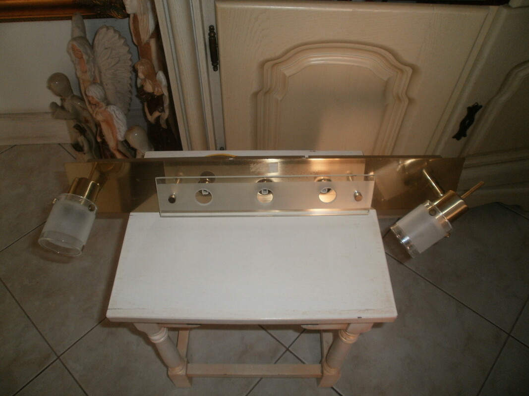 Elbląg Dzień dobry:)
Mam do odsprzedania
Lampę/żyrandol Italux z satynowanego metalu w idealnym stanie, na żarówki z