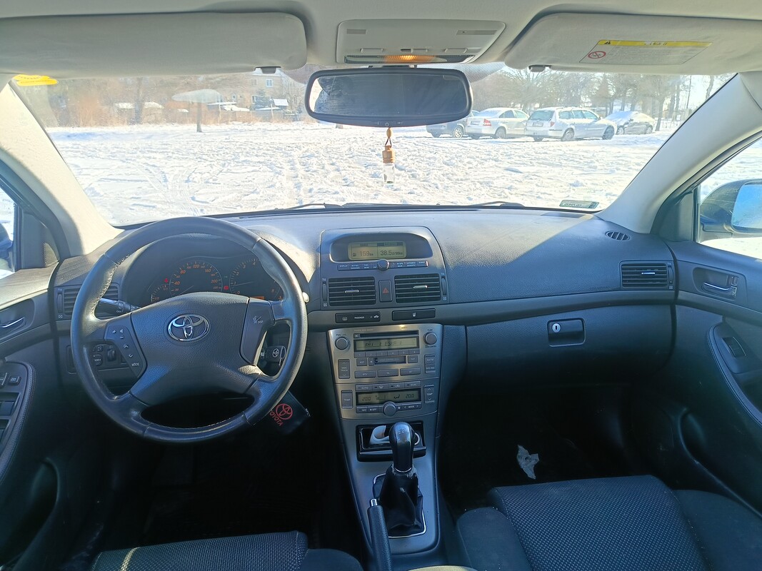 Elbląg Toyota Avensis