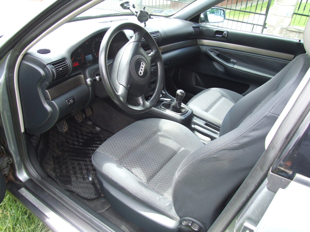 Elbląg 🚗 AUDI A4 B5 KOMBI – 1.6 BENZYNA, 102 KM, 2001 r. Idealny samochód rodzinny w świetnej cenie!