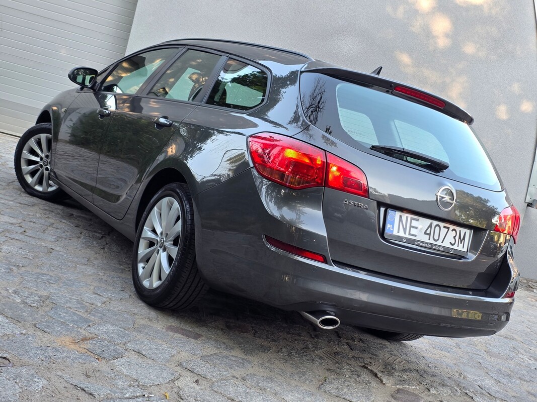 Elbląg Opel Astra Benz 120kmNavi czujniki parkowania skory alufelgiZAREJESTROWANYMod 2013