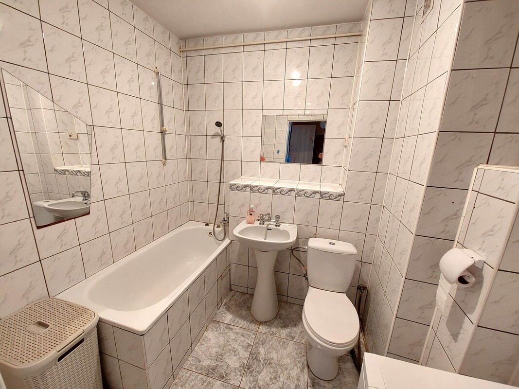 Elbląg Mieszkanie 2 pokojowe 47 m2 w świetnej lokalizacji w centrum Elbląga* duży salon* balkon* oddzielna kuchnia*
