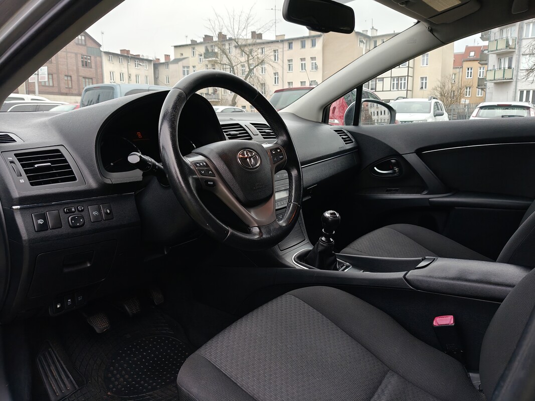 Elbląg Sprzedam Toyota Avensis T27,1 właściciel od nowości. Benzyna, serwisowany na bieżąco. Nowe opony wielosezonowe.