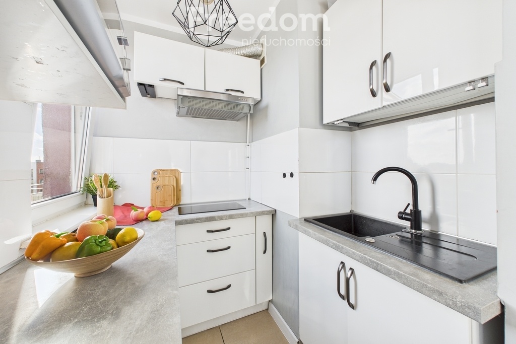 Elbląg FREEDOM NIERUCHOMOŚCISprzedam mieszkanie - Elbląg, Władysława IV. Mieszkanie o powierzchni 24m2 znajduję