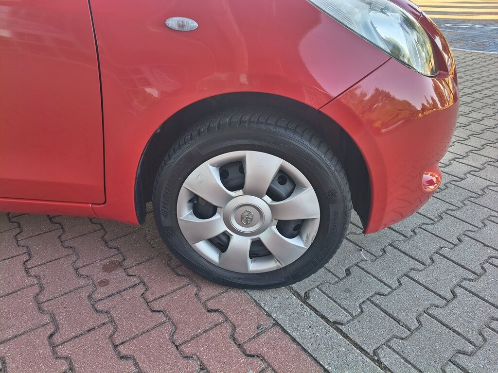 Elbląg TOYOTA YARISSilnik : 1.0 69KMZarejestrowana i opłacona
