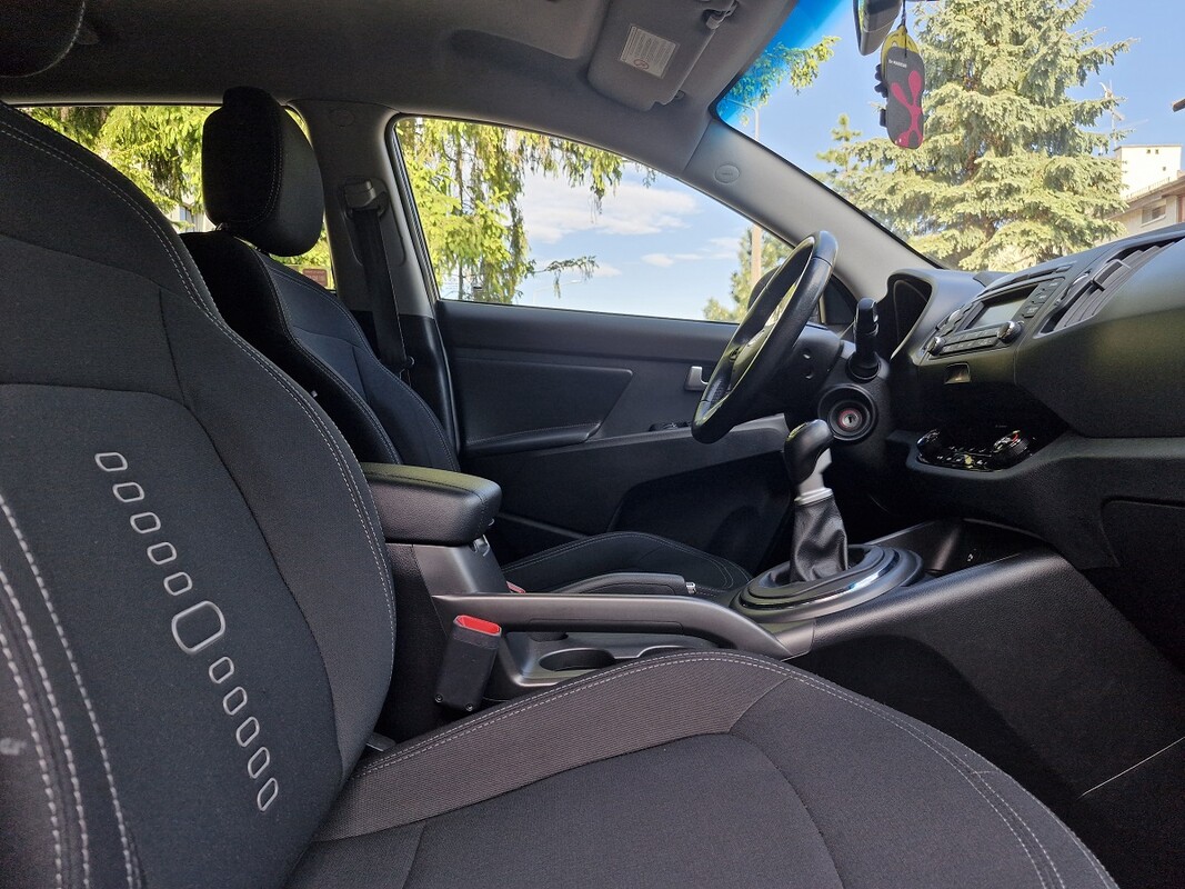 Elbląg Kia Sportage1.6 BenzynaModel 2013Klimatronik184 tys kmKupiona w Polskim Salonie
