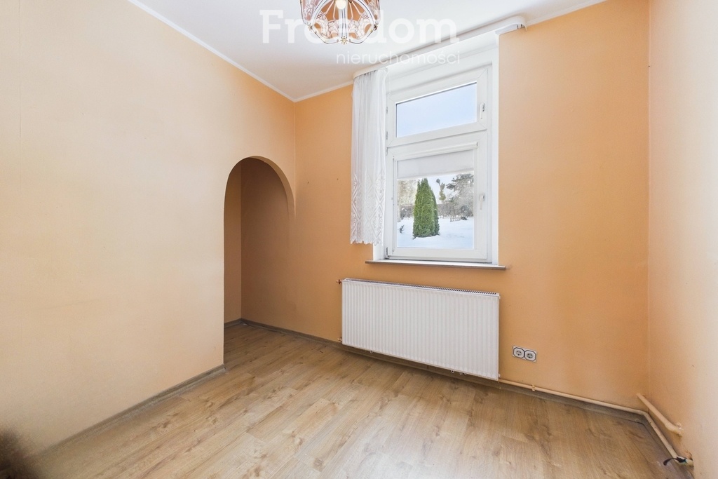 Elbląg FREEDOM NIERUCHOMOŚCISprzedam dom - Sztum. Na sprzedaż bliźniak w ścisłym centrum Sztum, położony w