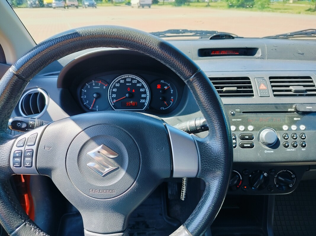 Elbląg Sprzedam samochód Suzuki Swift. Rok produkcji 2008,przebieg 95 000 km. Samochód bezwypadkowy. ABS, 4 poduszki