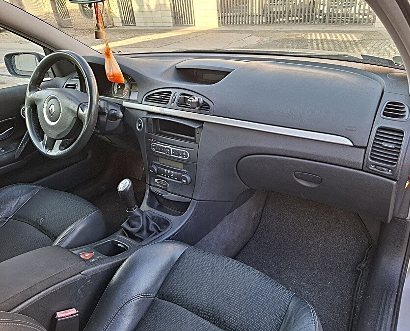 Elbląg RENAULT LAGUNA2.0 BenzynaM- 2007 Xsenony, skóra Stan wzorowy