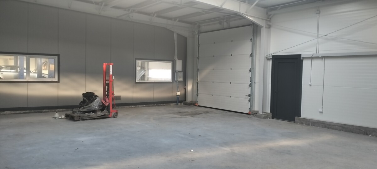 Elbląg Wynajmę Nową Halę Usługową lub Magazynową 100m2 ElblągWysoki standard Świetliki dachoweHala z płyty