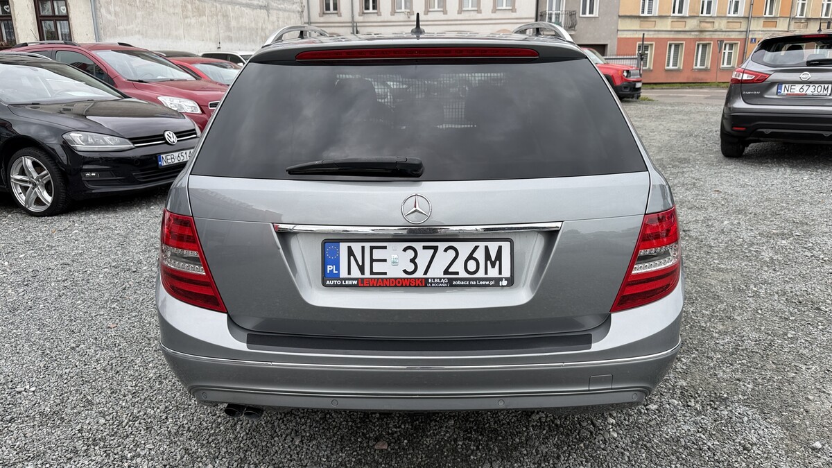 Elbląg Auto Leew LEWANDOWSKI Kupujemy i Sprzedajemy tylko dobre auta Za auta z Polskiego Salonu Płacimy Najwięcej