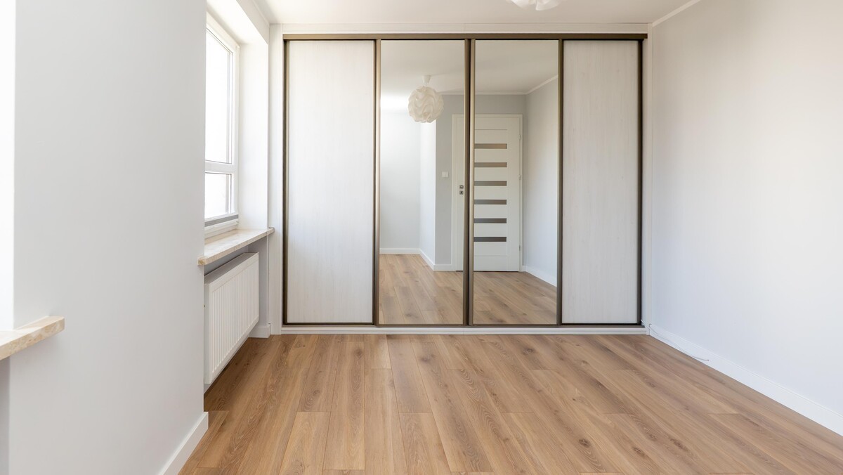 Elbląg   TO MY SPRZEDAJEMYNIERUCHOMOŚCI W TYM MIEŚCIEBIURO NIERUCHOMOŚCIAMERICAN HOMEWYNAJMĘ - 3 POKOJE - STARY