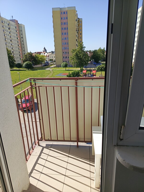 Elbląg Wynajmę mieszkanie jedno pokojowe (kawalerka 33 m) kuchnia, łazienka, przedpokój, media z miasta, mieszkanie na