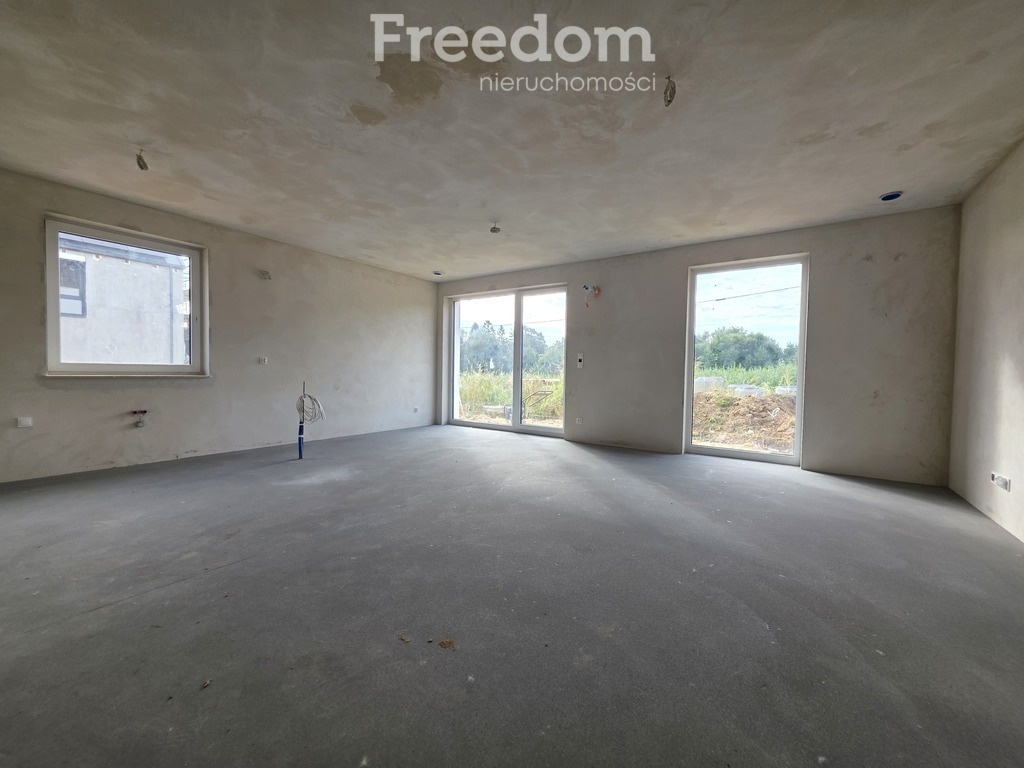 Elbląg FREEDOM NIERUCHOMOŚCISprzedam dom - Elbląg, Druskiennicka. Nowoczesny dom w zabudowie bliźniaczej – Osiedle