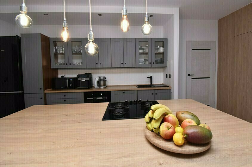 Elbląg GALERIA NIERUCHOMOŚCIZ pasji i miłości do nieruchomościNa sprzedaż: Gotowy do wprowadzenia się dom w zabudowie