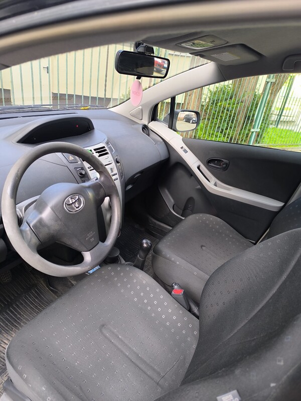 Elbląg Sprzedam Toyotę Yaris 2007 z najlepszym benzynowym silnikiem 1,3 87 KM. Auto w moim posiadaniu od 2016 roku.