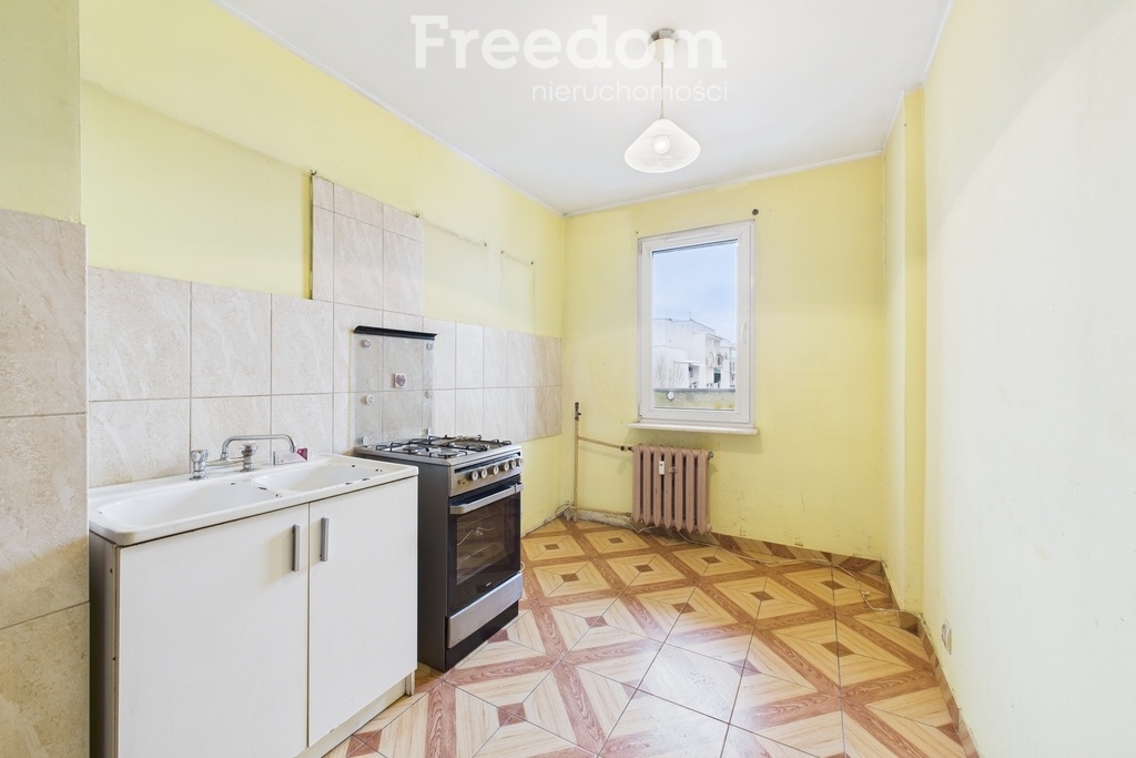 Elbląg FREEDOM NIERUCHOMOŚCISprzedam mieszkanie - Elbląg, Ogólna. Mieszkanie składa się z dwóch pokoi, kuchni,