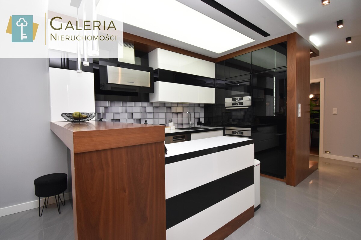 Elbląg GALERIA NIERUCHOMOŚCIZ pasji i miłości do nieruchomościNa sprzedaż: Eleganckie 3 pokoje z balkonem przy