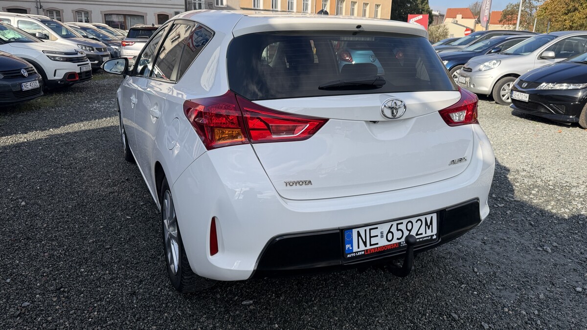 Elbląg Auto Leew LEWANDOWSKI Kupujemy i Sprzedajemy tylko dobre auta Za auta z Polskiego Salonu Płacimy Najwięcej TOYOTA