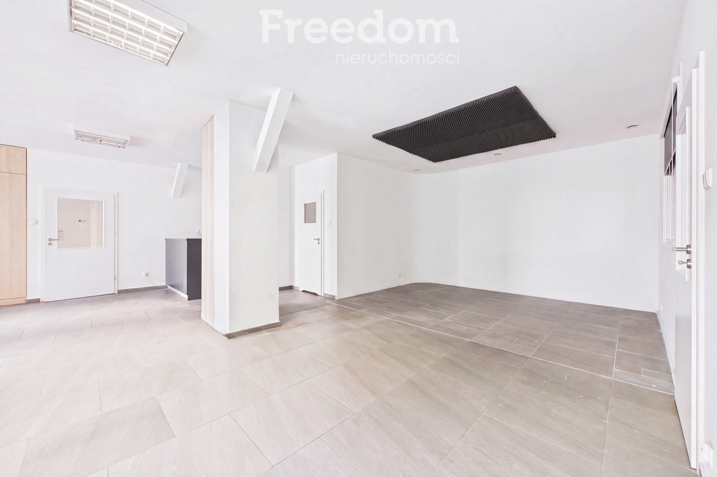 Elbląg FREEDOM NIERUCHOMOŚCISprzedam lokal użytkowy - Elbląg, Zacisze. Lokalizacja ma znaczenie, ale równie ważna jest