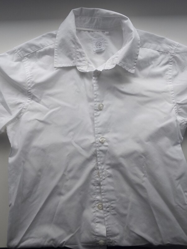 Elbląg ODDAM ZA DUŻĄ CZEKOLADĘ  MILKA UBRANIA (15szt) DLA CHŁOPCA Z FIRMY SMYK  :
- KURTKA/BLUZA POLAR R-140-146
-