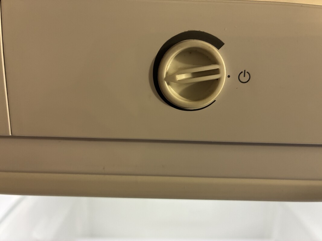 Elbląg Sprzedam lodówkę (chłodziarkę) Gorenje R6191 FW
Lodówka biała w bardzo dobrej kondycji, minimalne ślady