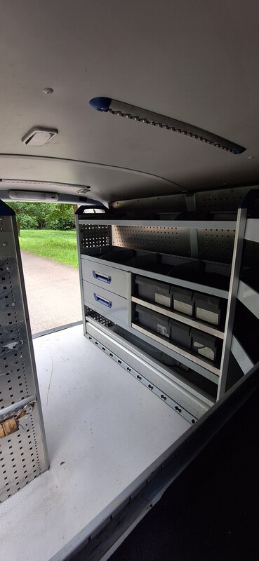Elbląg Transporter VW T5 Benzyna 2,0 MPI Zabudowa warsztatowa bezwypadkowy 158 tys. km