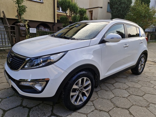 Elbląg Kia Sportage1.7 DieselRok produkcji 2015KlimatronikKamera CofaniaNawigacjaKupiona w Polskim Salonie
