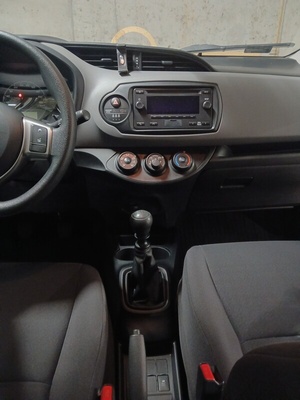 Elbląg Toyota Yaris 1.5 Active 111KM 2020r 94000km 5drzw bialy salon PL jeden właściciel bezwypadkowy dwa kluczyki