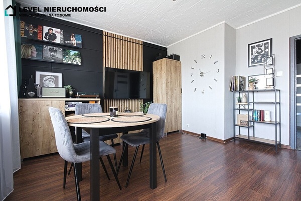 Elbląg LEVEL NIERUCHOMOŚCI  Trzypokojowe mieszkanie osiedle Nad Jarem57,7m2  NIERUCHOMOŚCI NAPOZIOMIE  