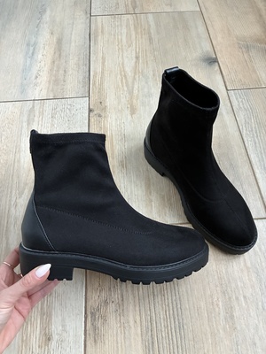 Elbląg Sprzedam nowe botki czarne z even&odd. Rozmiar 37 skarpetkowe wsuwane zamszowe. Wkładka 24cm.