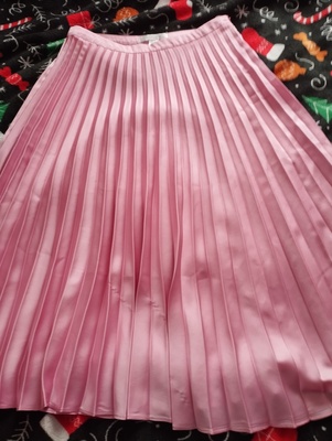 Elbląg Witam sprzedam kilka rzeczy akcesoria domowe oraz rzeczy używane.
AMISU plisowana sukienka kolor pink nectar