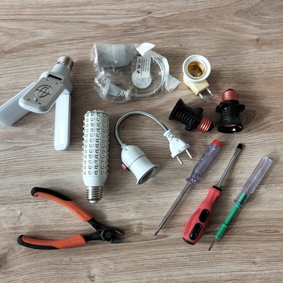 Elbląg Zestaw latarki LED - sto zł.... pozostałe akcesoria od 10-15zł. za szt.