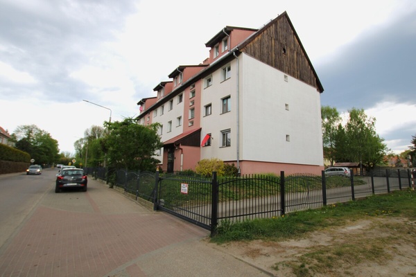 Elbląg NIERUCHOMOŚCI ANNA KRASZEWSKA Mieszkanie 3-pokojowe, dwupoziomowe ul. Beniowskiego