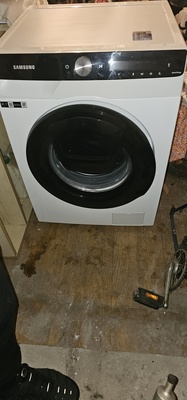 Elbląg Sprzedam pralkę Samsung zakupioną 3 lata temu model WW80T554DAE
Stan bardzo dobry.