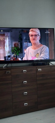 Elbląg Sprzedam telewizor Samsung, beż smart tv. 49cali  w dobrym stanie.