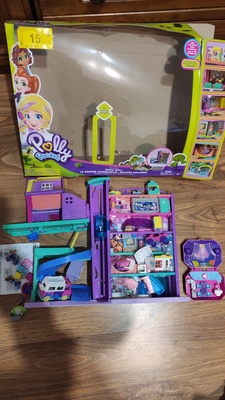 Elbląg Sprzedam duży zestaw Polly Pocket - Mega Mall. Zabawka jest używana, w bardzo dobrym stanie, co widać na
