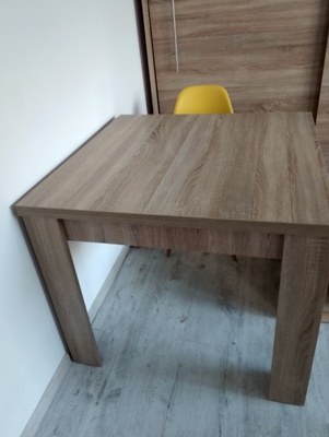 Elbląg Sprzedam stół 90*90*77 wys. Rozkładany X2 Kolor Sonoma. Odbiór, rozłożenie we własnym zakresie. Cena do