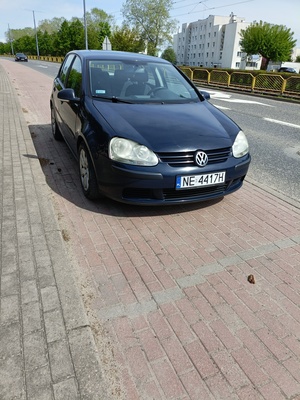 Elbląg Volkswagen Golf 2004 r, sprowadzony, 5-drzwiowy, z silnikiem diesla 1.9 TDI (90 KM). Przebieg 258720 km. Jestem