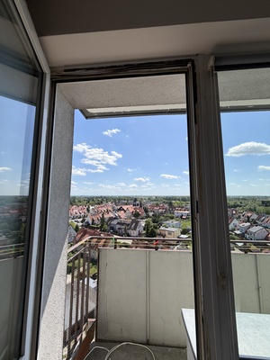 Elbląg Wynajmę kawalerkę 33m z balkonem, wieżowiec na Zatorzu, piękny widok na Nową Holandię i cudowną przyrodę.