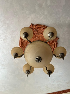 Elbląg Sprzedam 2 żyrandole w pełni sprawne, stan bardzo dobry. Cenna 400 zł