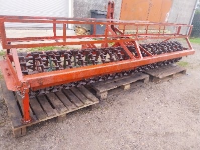 Elbląg Sprzedam wał uprawowy 3,5 metra, średnica talerzy 55 cm. 
Cena: 2800 zł
Proszę o kontakt telefoniczny.