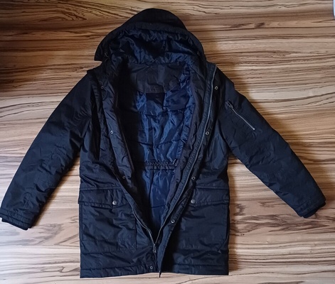 Elbląg Kurtka zimowa męska Canda C& A czarna, możliwość regulacji w pasie, lekka, rozmiar M na wzrost ok.175 cm