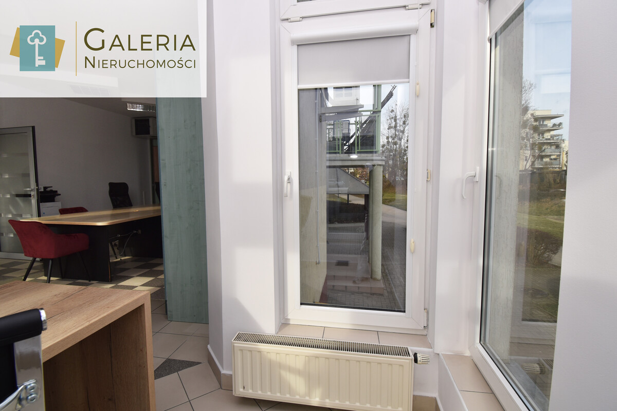 Elbląg GALERIA NIERUCHOMOŚCIZ pasji i miłości do nieruchomości Na wynajem: Dwupoziomowy lokal usługowy
