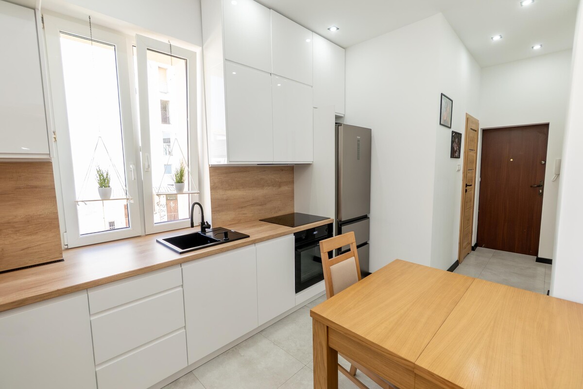 Elbląg TO MY SPRZEDAJEMYNIERUCHOMOŚCI W TYM MIEŚCIEBIURO NIERUCHOMOŚCIAMERICAN HOMEFOR SALE - 2 POKOJE -